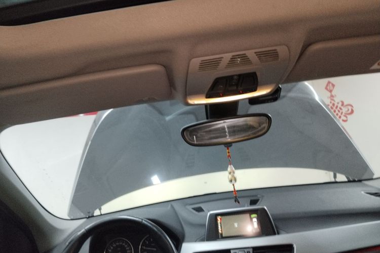 宝马X1 2016款 sDrive18Li 尊享型中控内饰22