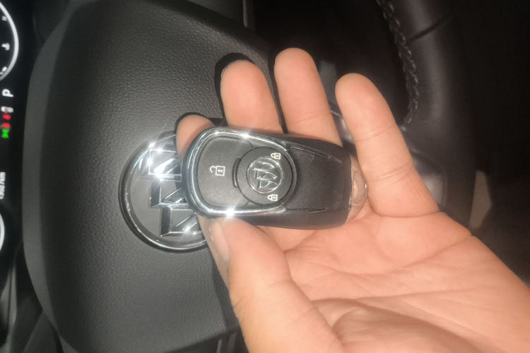 别克GL6 2021款 323T 轻混动互联豪华型中控内饰11