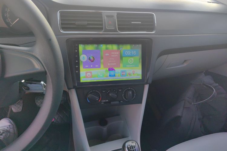 斯柯达 昕锐 2016款 1.4L 手动创行版中控内饰16
