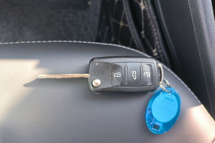 大众 桑塔纳 2016款 1.6L 自动舒适版中控内饰11