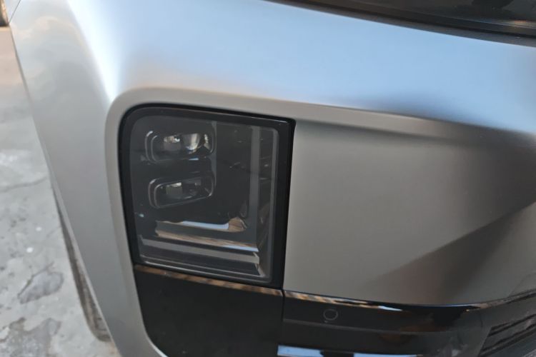 理想汽车 理想L6 2025款 Max 智能焕新版车身外观8