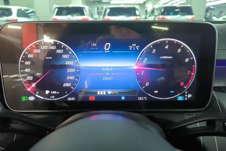 奔驰C级 2023款 C 260 L 运动版中控内饰14