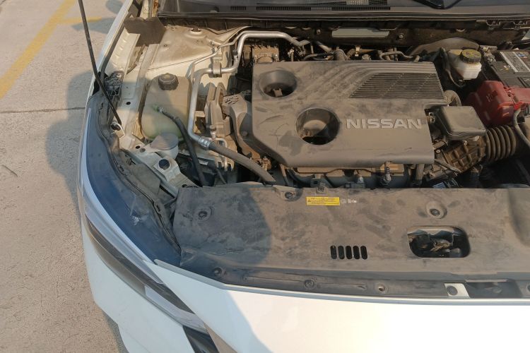 日产 轩逸 2020款 1.6L XL CVT悦享版机舱底盘25