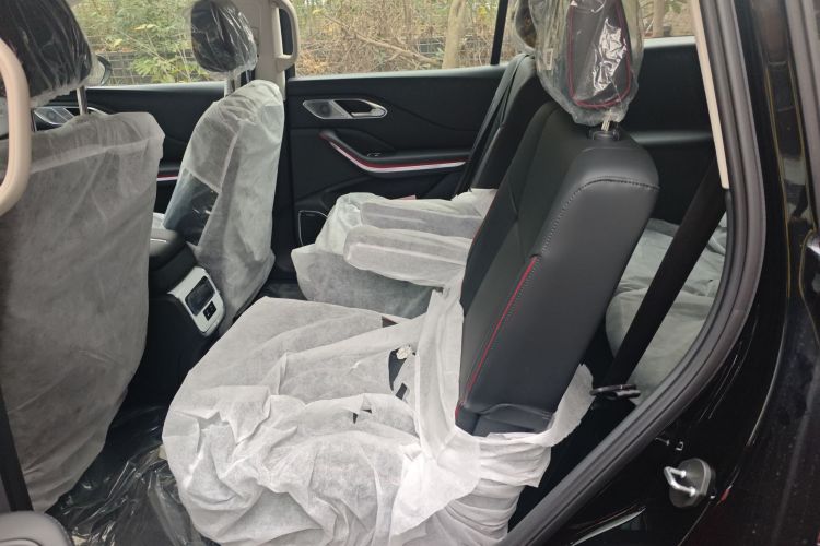 红旗HS7 PHEV 2025款 2.0T PHEV 四驱200万辆纪念版 6座中控内饰7004