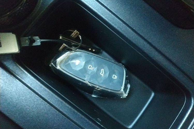 哈弗大狗 PLUS 2026款 2.0T 四驱潮野版中控内饰7001