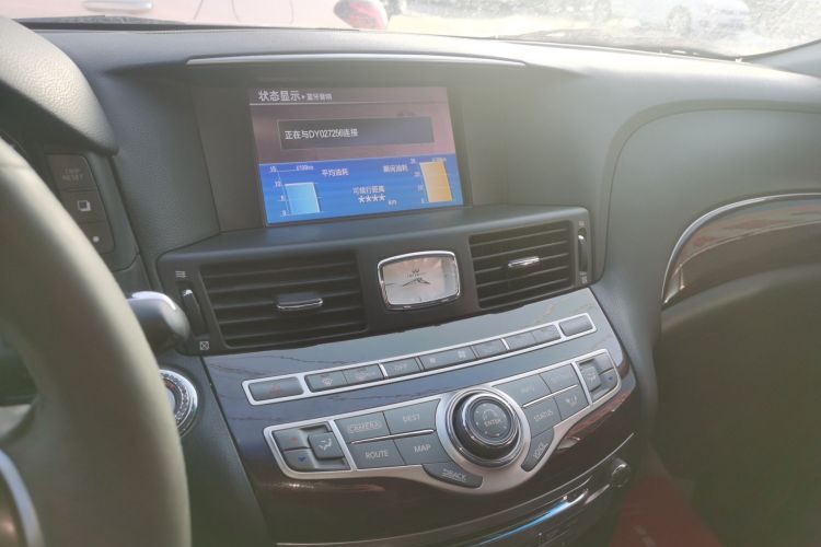 英菲尼迪Q70 2019款 Q70L 2.0T 悦享版中控内饰16
