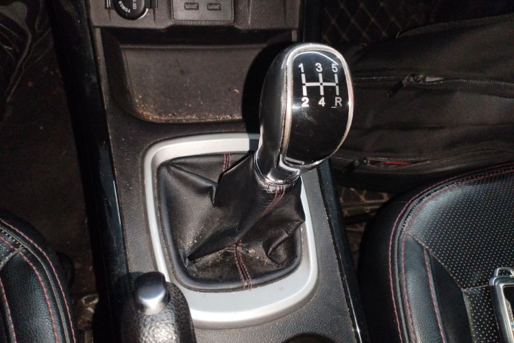 凯翼X3 2016款 1.6L 手动智联III版中控内饰18