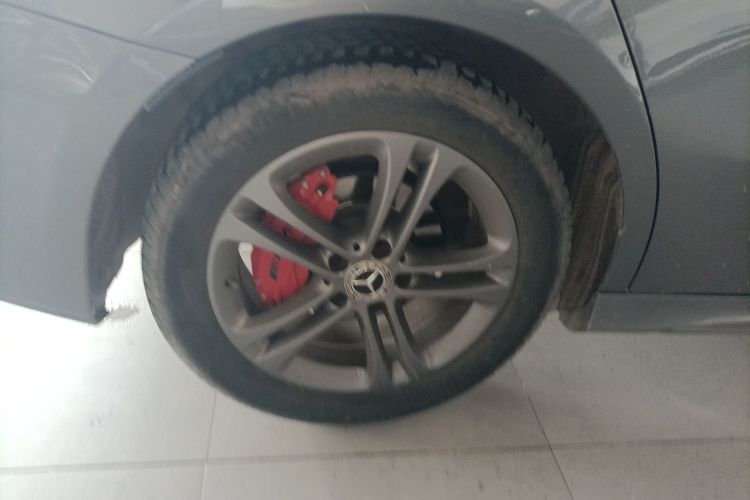 奔驰A级 2020款 改款 A 180 L 运动轿车特殊配置车身外观6008