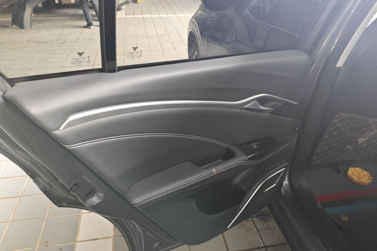 哪吒汽车 2022款 哪吒U-Ⅱ 610 三元锂中控内饰7008