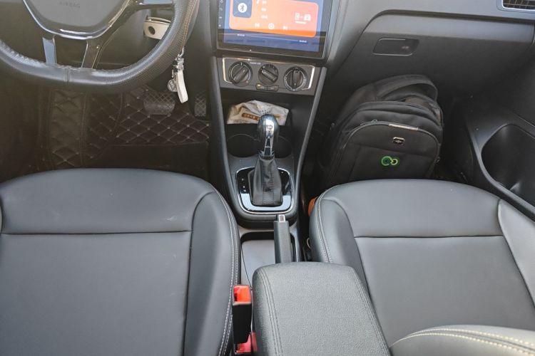 大众 Polo 2018款 1.5L 自动安享型中控内饰18