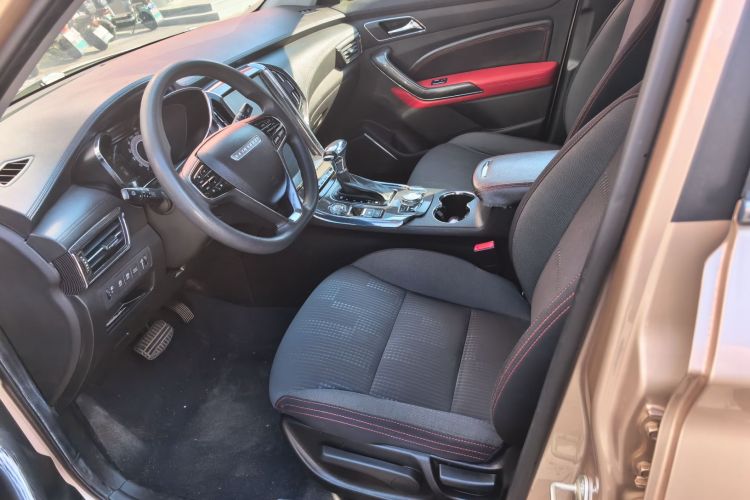 猎豹汽车 猎豹CS9 2017款 1.5L CVT风尚型局部细节19