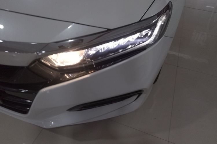 本田 雅阁 2018款 260TURBO 精英版 国VI车身外观36