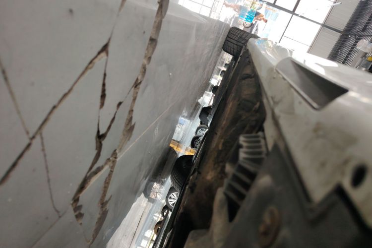 宝马5系 2022款 改款 525Li M运动套装机舱底盘29