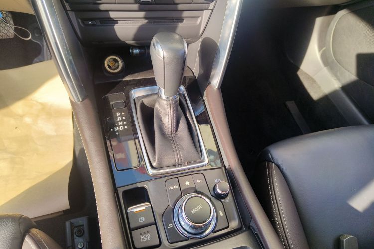 马自达CX-4 2016款 2.0L 自动两驱蓝天品位版中控内饰18