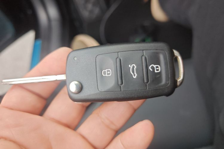 大众 朗逸 2015款 1.6L 自动舒适版中控内饰7001