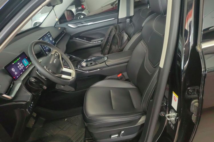 哈弗H6 2021款 第三代 1.5T 自动两驱Max中控内饰19