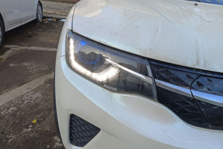 东风纳米EX1 2022款 改款 PRO 悦骋型车身外观8