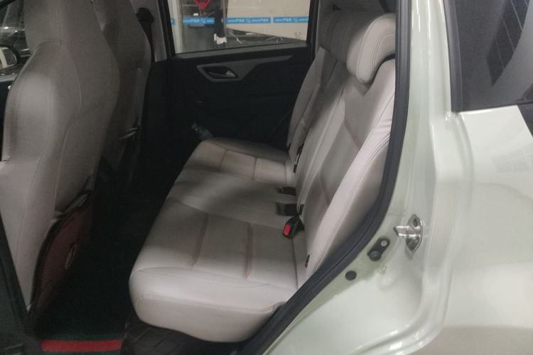 思皓 2022款 花仙子款 向日葵中控内饰21