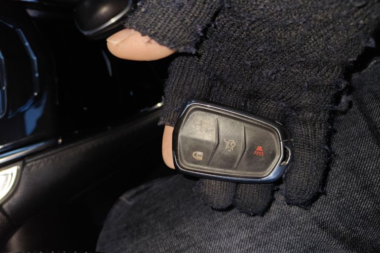 凯迪拉克ATS-L 2017款 28T 时尚型中控内饰11