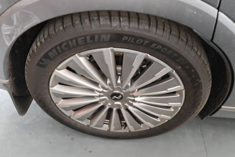 乐道L90 2025款 Max 六座版车身外观6008