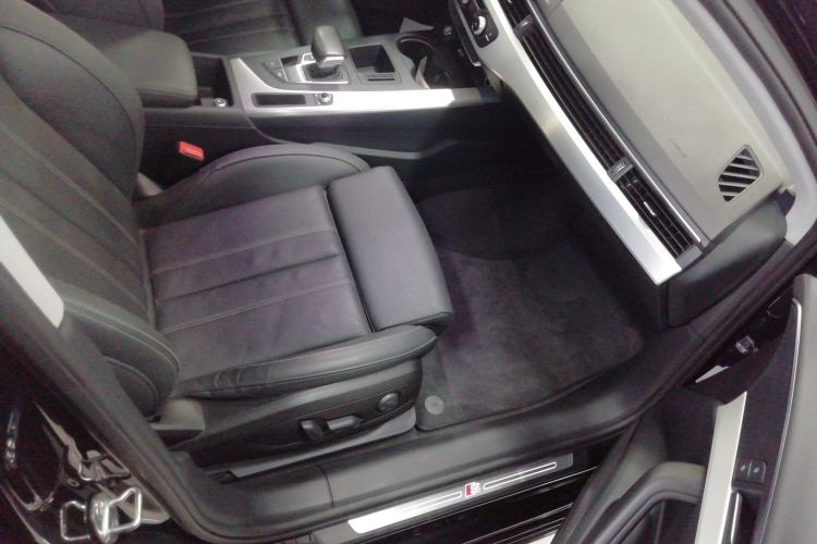 奥迪A4L 2020款 40 TFSI 豪华动感型局部细节41