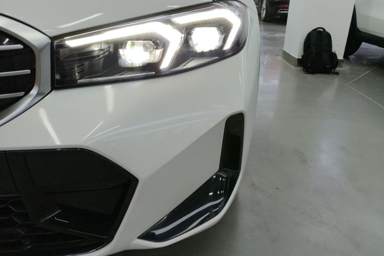 宝马3系 2025款 325Li M运动套装局部细节36