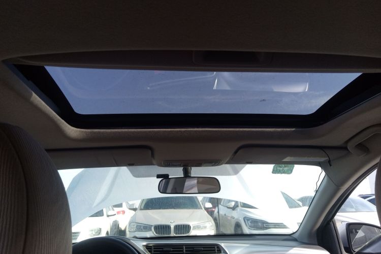 本田 锋范 2015款 1.5L 手动豪华版中控内饰22