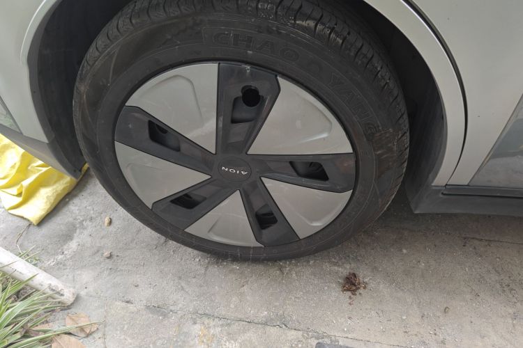 埃安 AION Y 2023款 Plus 610 乐享版 三元锂车身外观6008