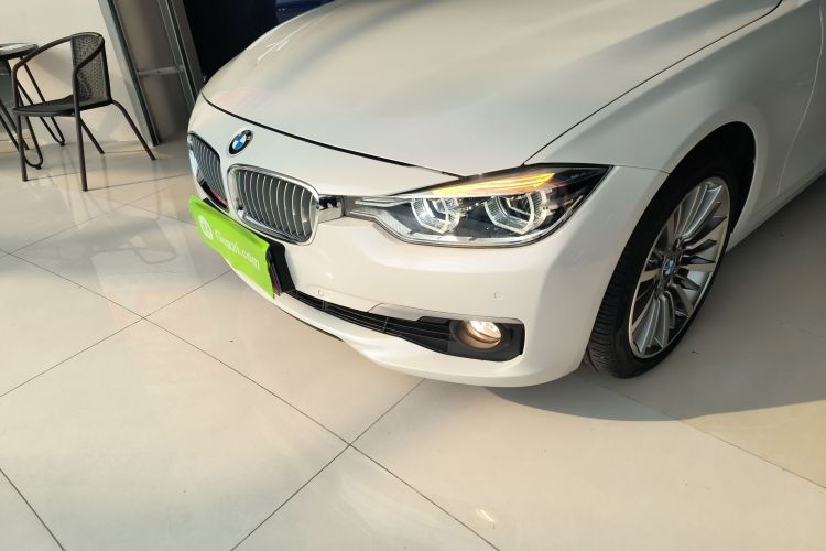 宝马3系 2019款 320Li 时尚型局部细节36