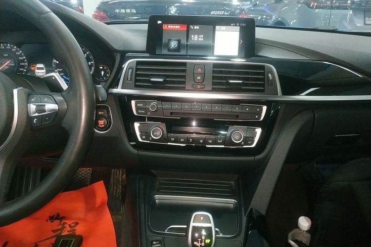 宝马3系 2019款 320Li M运动套装局部细节16