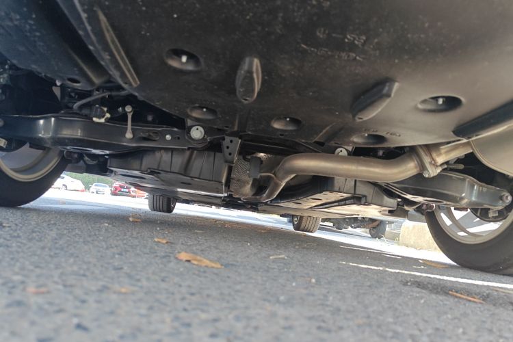 雷克萨斯ES 2025款 200 臻享版局部细节9009