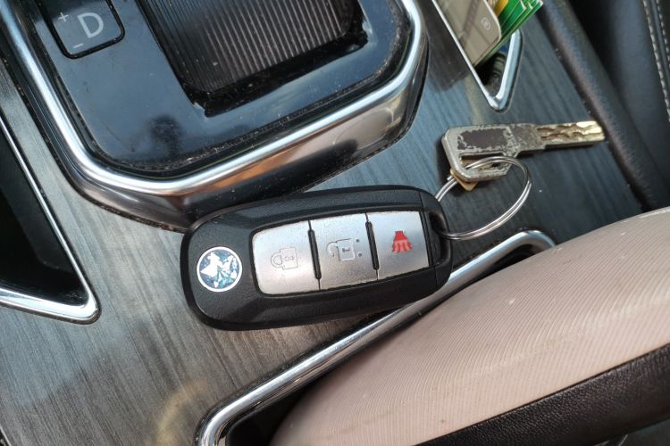 启辰T90 2017款 2.0L CVT智尚版中控内饰7001