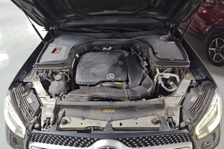 奔驰GLC 2021款 GLC 260 L 4MATIC 豪华型机舱底盘24