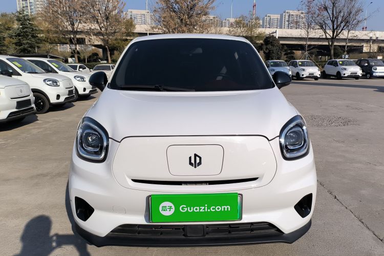 零跑汽车 零跑T03 2024款 403舒享版车身外观2