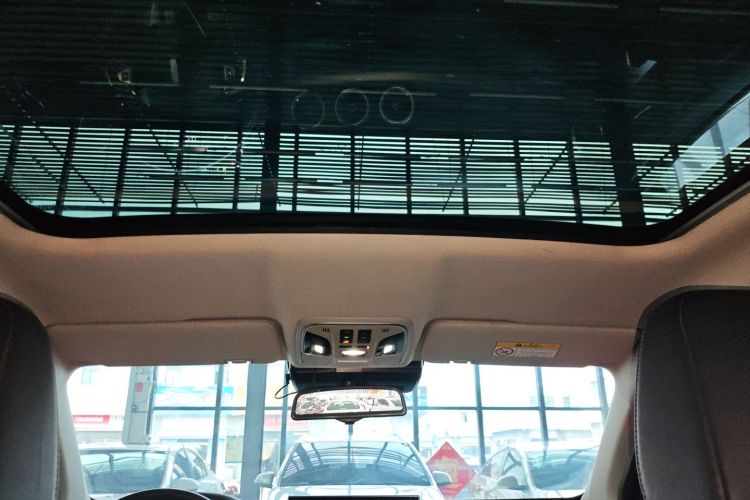 魏牌 VV5 2020款 1.5T 两驱智先锋中控内饰22