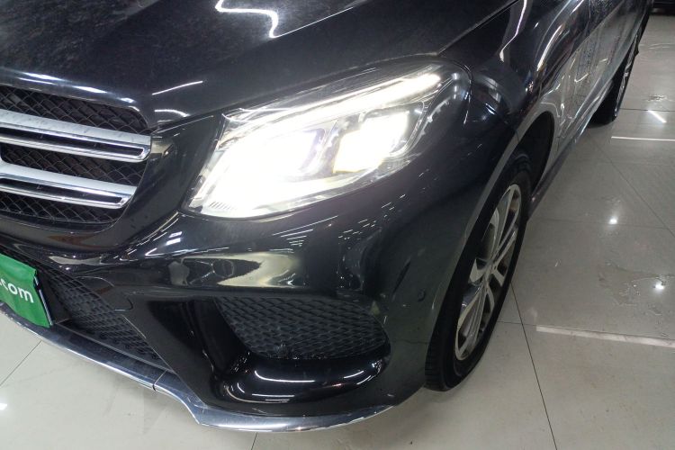 奔驰GLE 2017款 GLE 320 4MATIC 动感型局部细节36