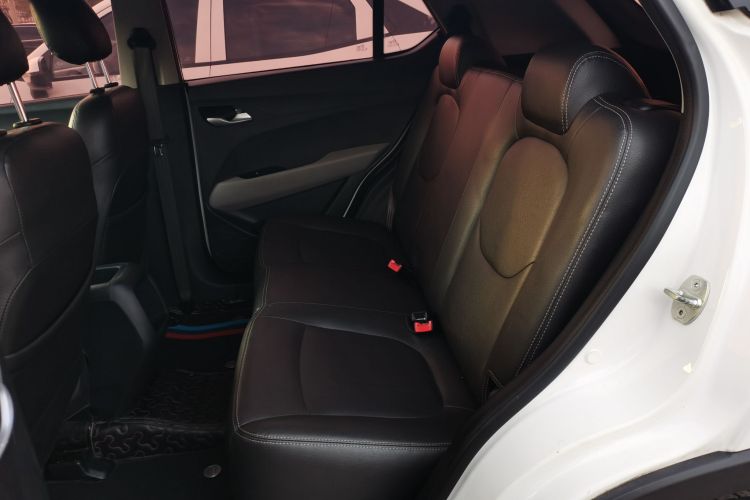 宝骏510 2017款 1.5L 手动舒适型中控内饰21