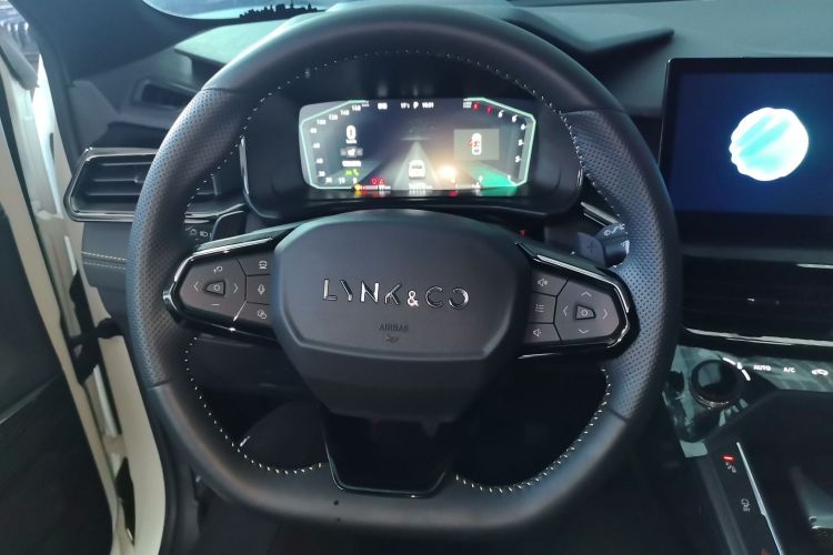 领克06 2023款 Remix 1.5T 劲Halo中控内饰13