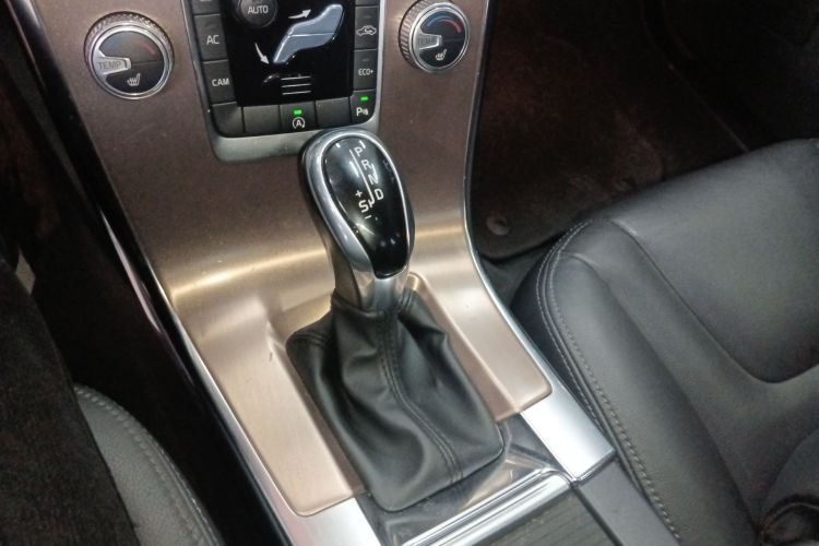 沃尔沃XC60 2016款 T5 智进版局部细节18