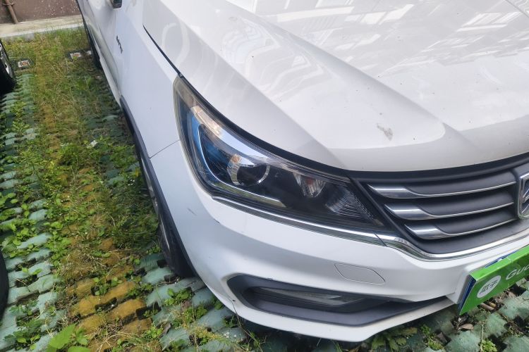 宝骏310W 2017款 1.5L 手动时尚型 国VI车身外观6006