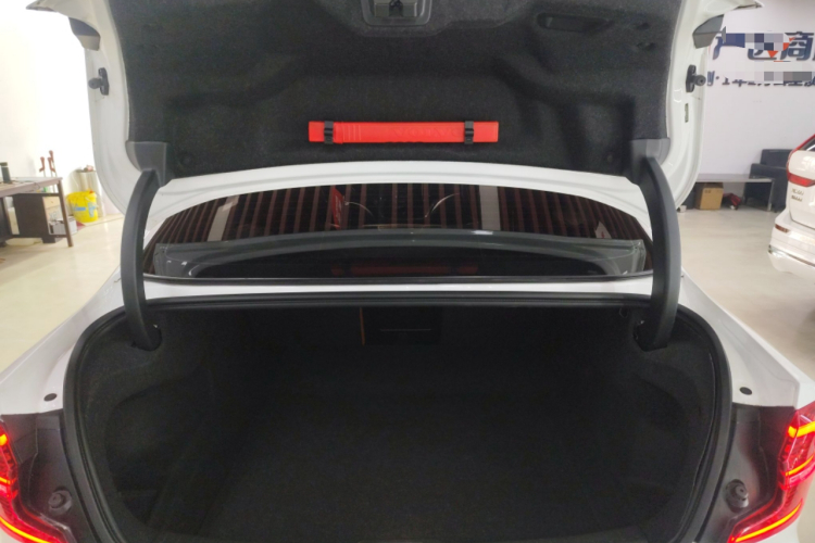 沃尔沃S60 2021款 T3 智行豪华版机舱底盘23