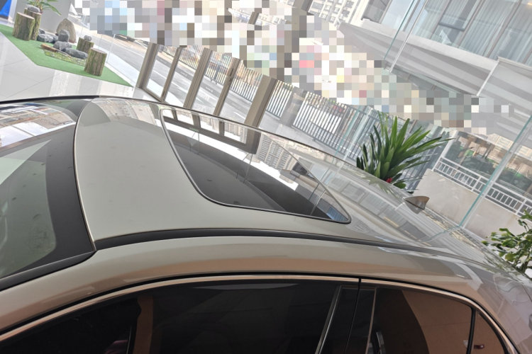 雷克萨斯UX 2022款 260h 探·趣版局部细节57