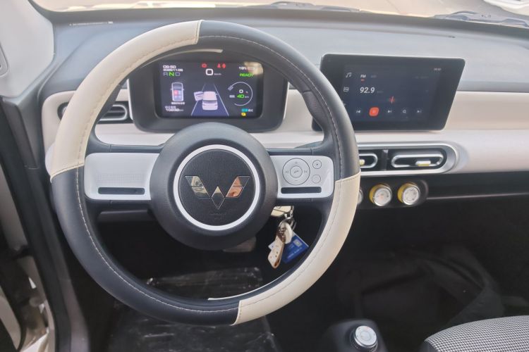 五菱汽车 宏光MINIEV 2024款 第三代 215km 进阶版中控内饰13