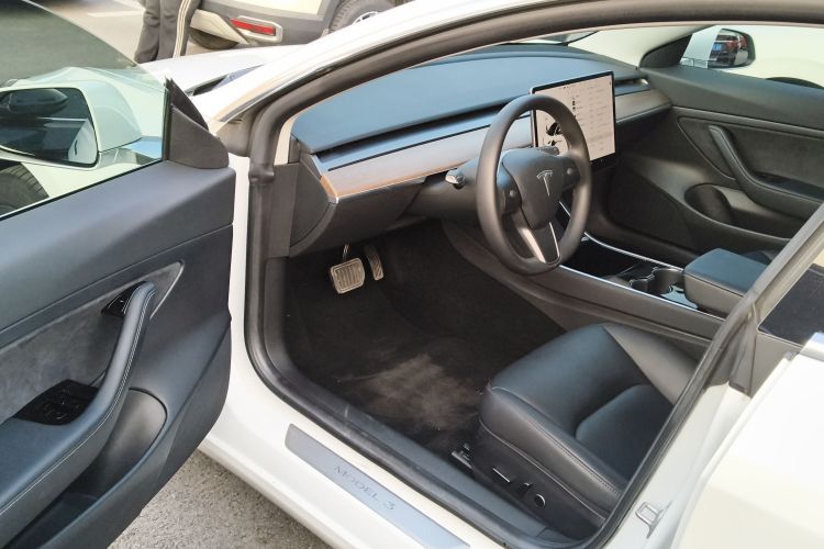 特斯拉 Model 3 2020款 改款 标准续航后驱升级版中控内饰20