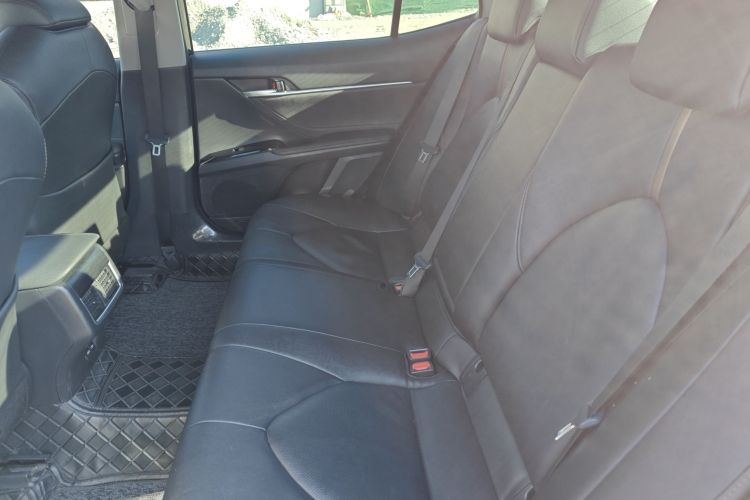 丰田 凯美瑞 2023款 双擎 2.5HG 豪华版中控内饰7004