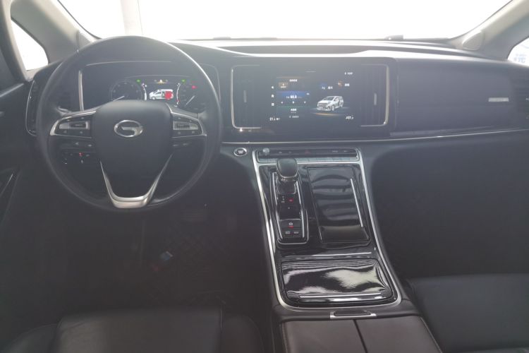 广汽传祺 传祺M8 2021款 领秀系列 390T 尊享版中控内饰12