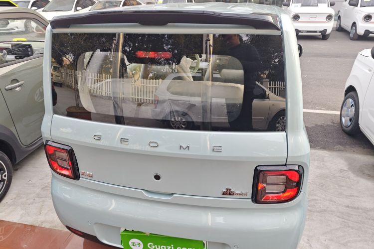 吉利银河 熊猫 2025款 210km 元气熊车身外观6