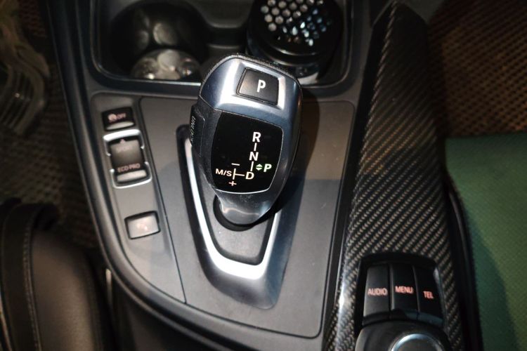 宝马3系 2017款 320Li xDrive 时尚型中控内饰18