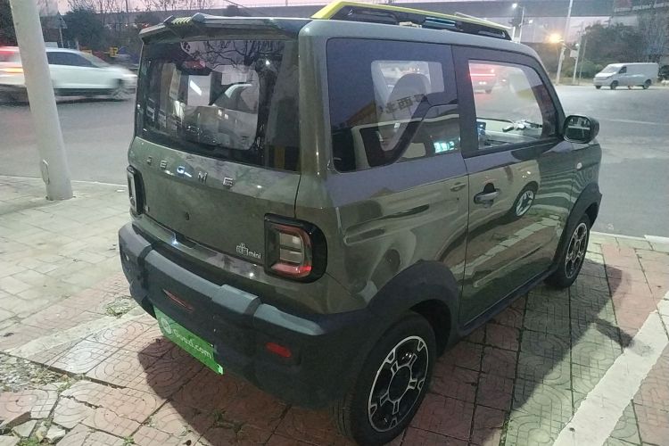 吉利银河 2025款 210km 熊猫骑士车身外观6005