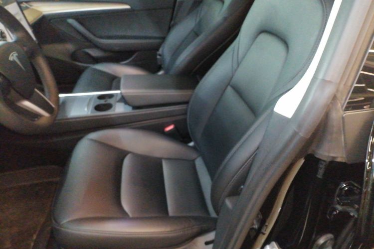 特斯拉 Model 3 2022款 后轮驱动版局部细节19